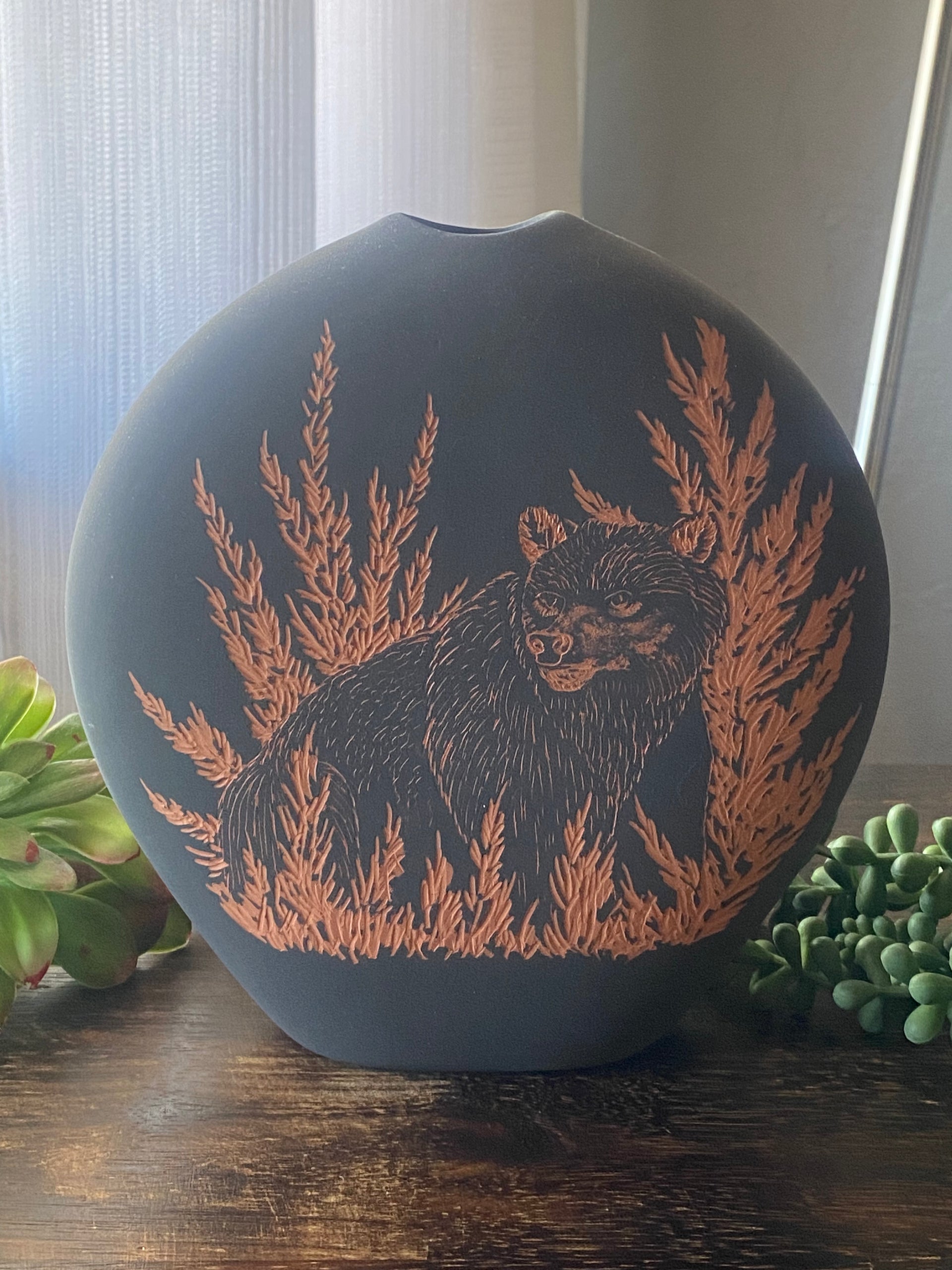 Frank Lee Navajo Made Bear Pottery