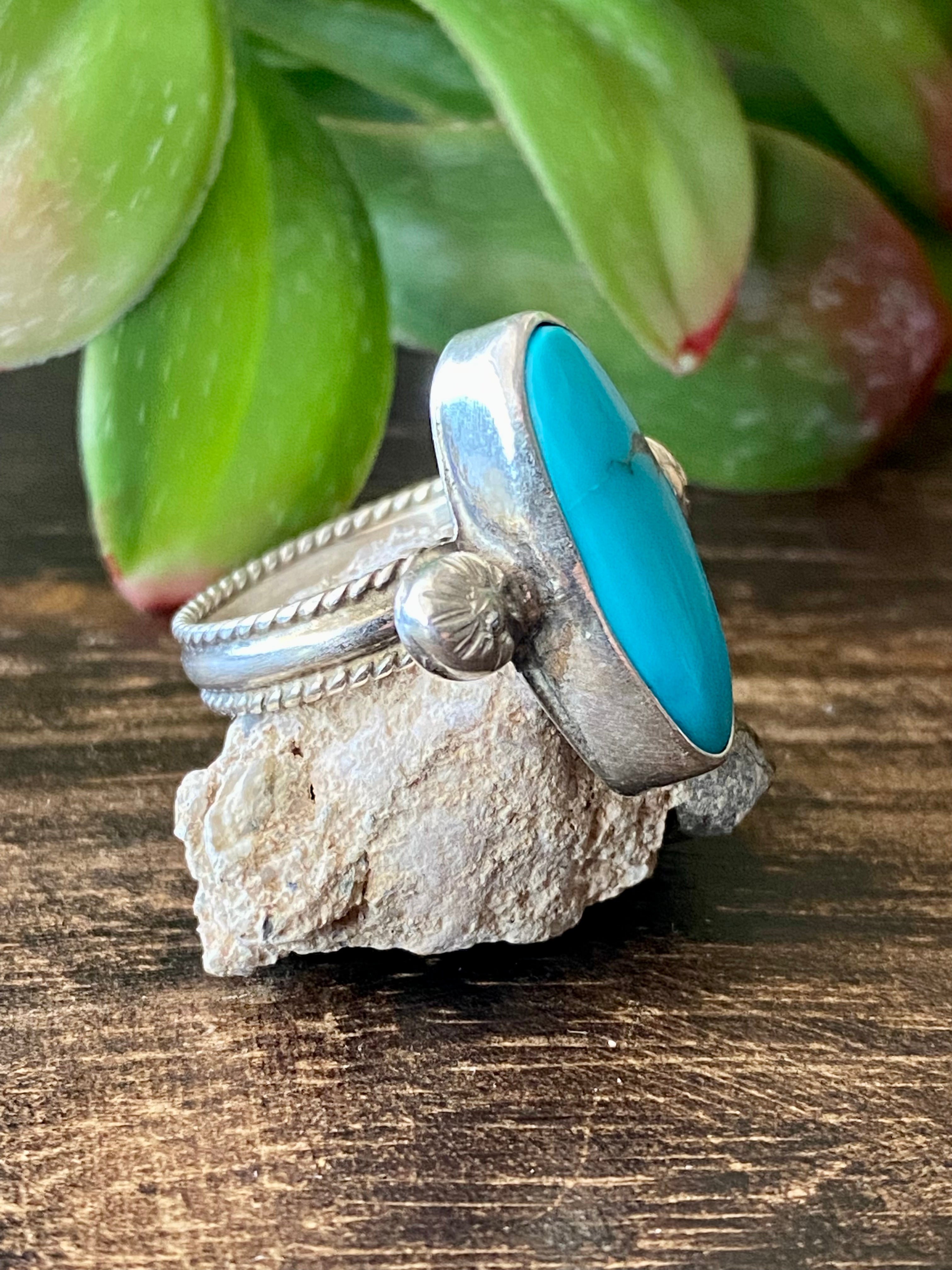 Navajo Made Kingman Turquoise & Sterling Silver Ring Size 7.75