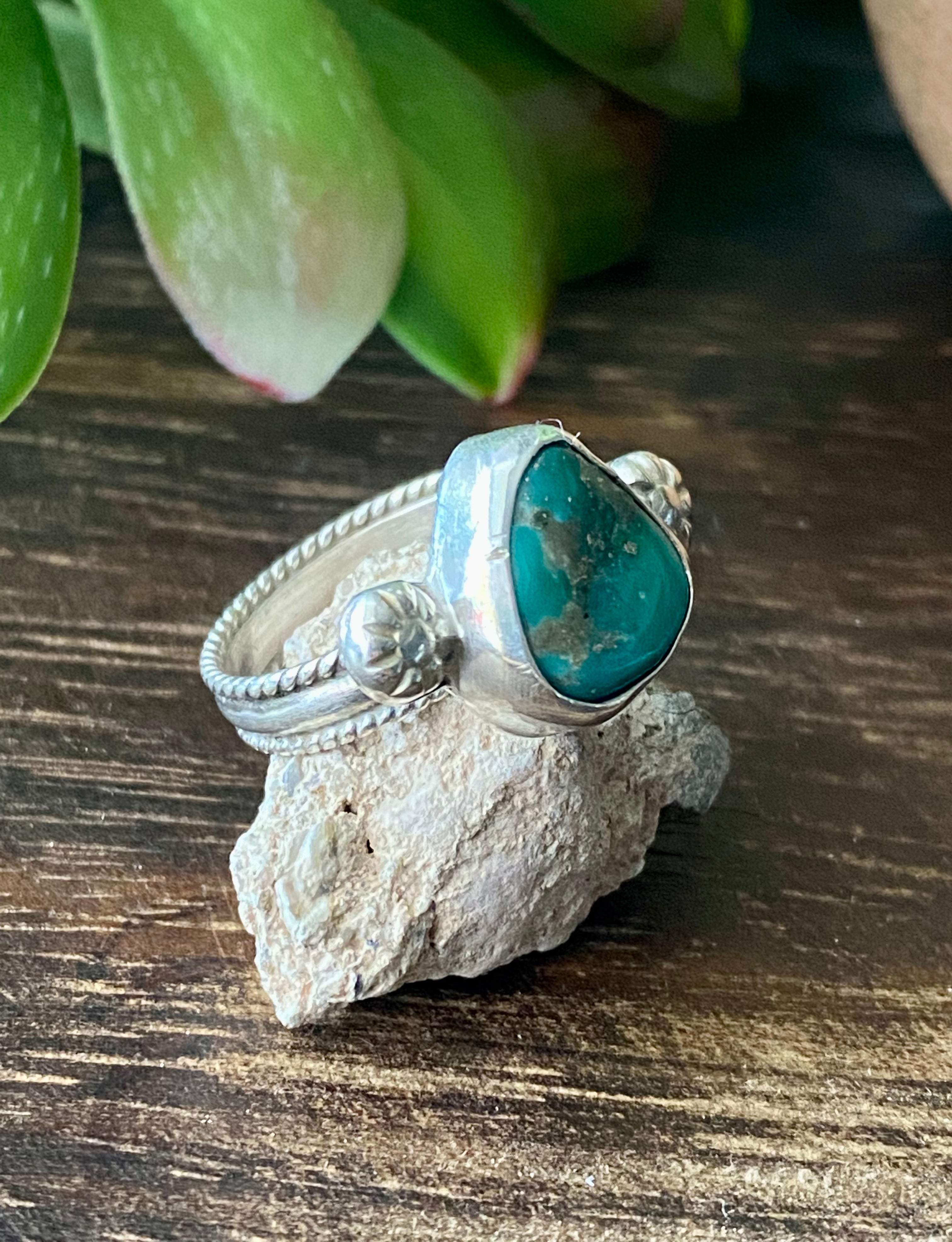 Navajo Made Kingman Turquoise & Sterling Silver Ring Size 6.75