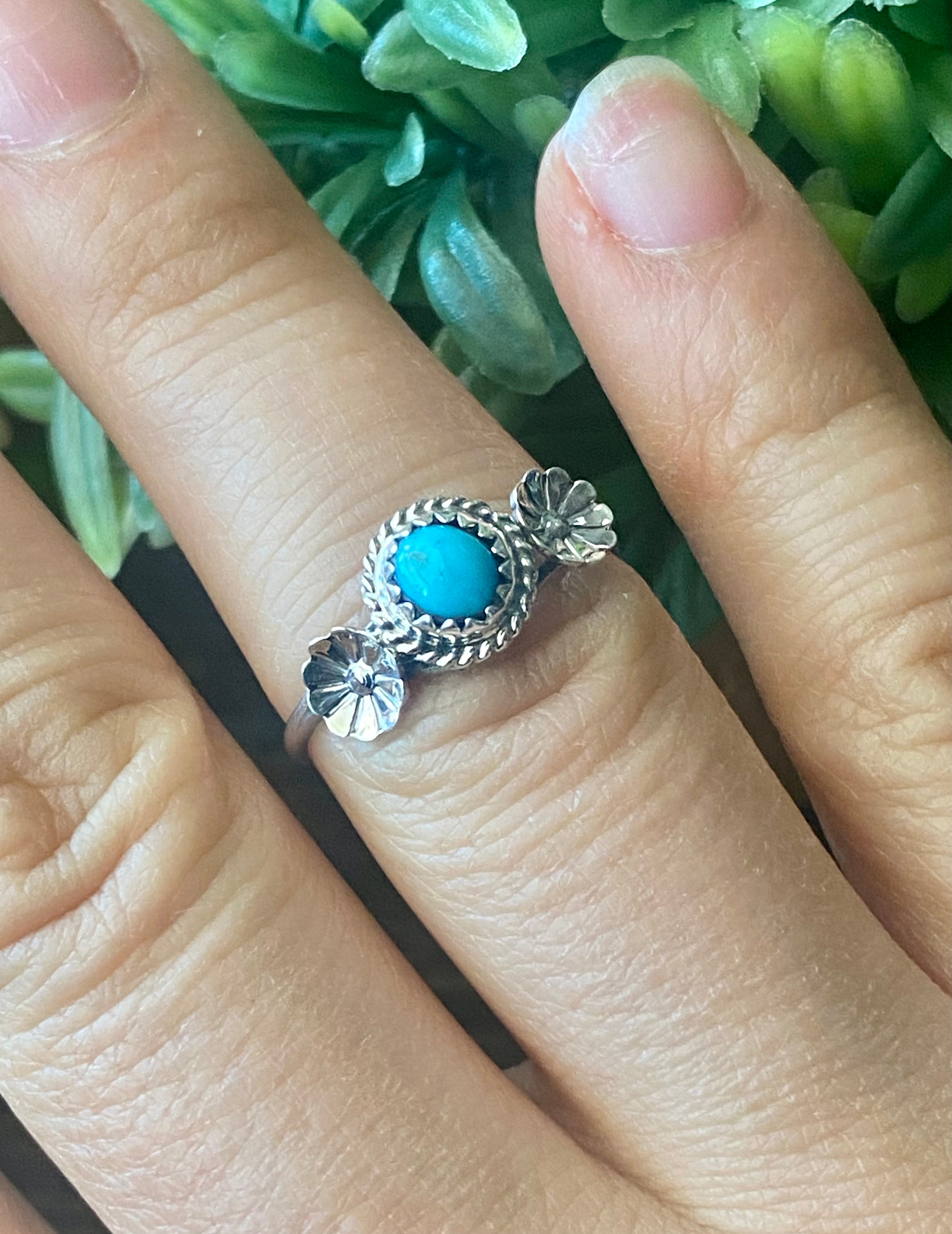 Navajo Made Turquoise & Sterling Silver Ring Size 8