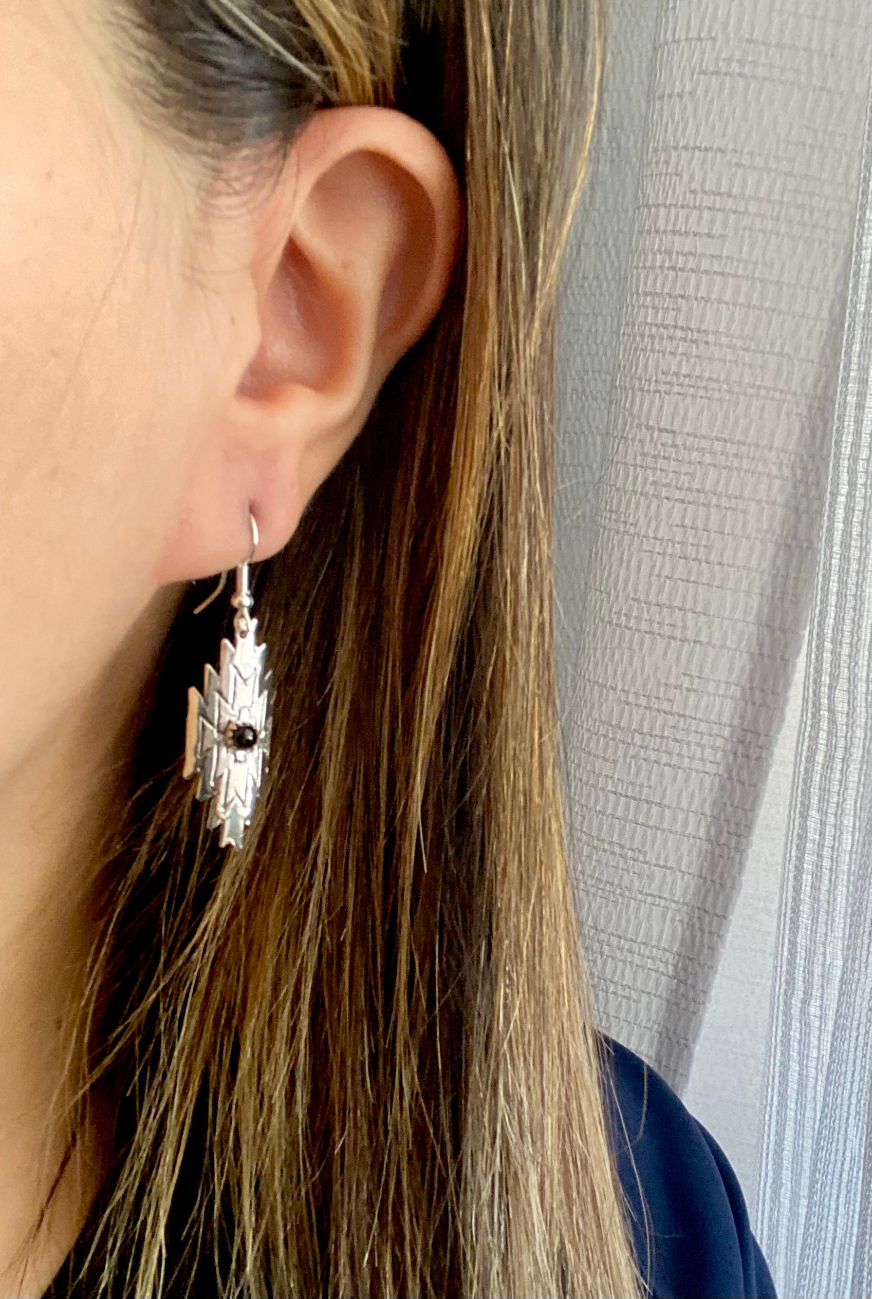 Navajo Made Onyx & Sterling Silver Dangle Earrings