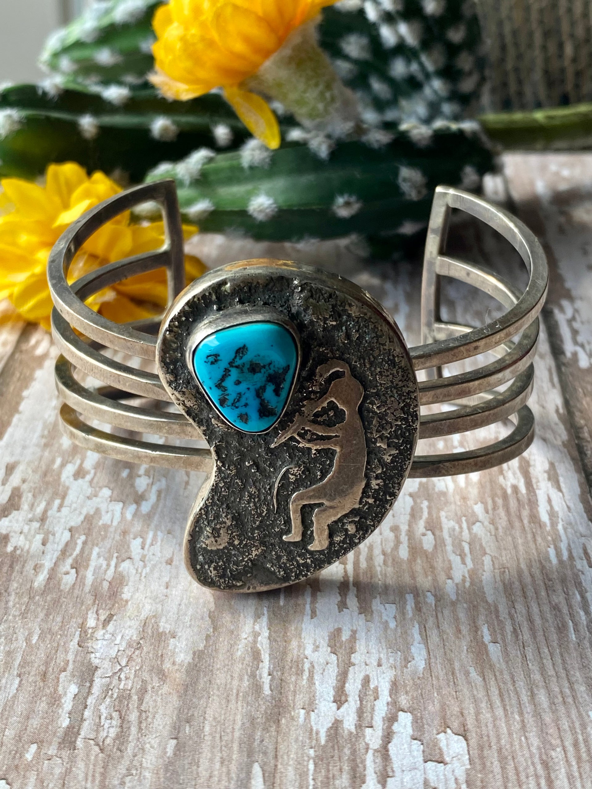 Vintage Kingman Turquoise & Sterling Silver Cuff Bracelet