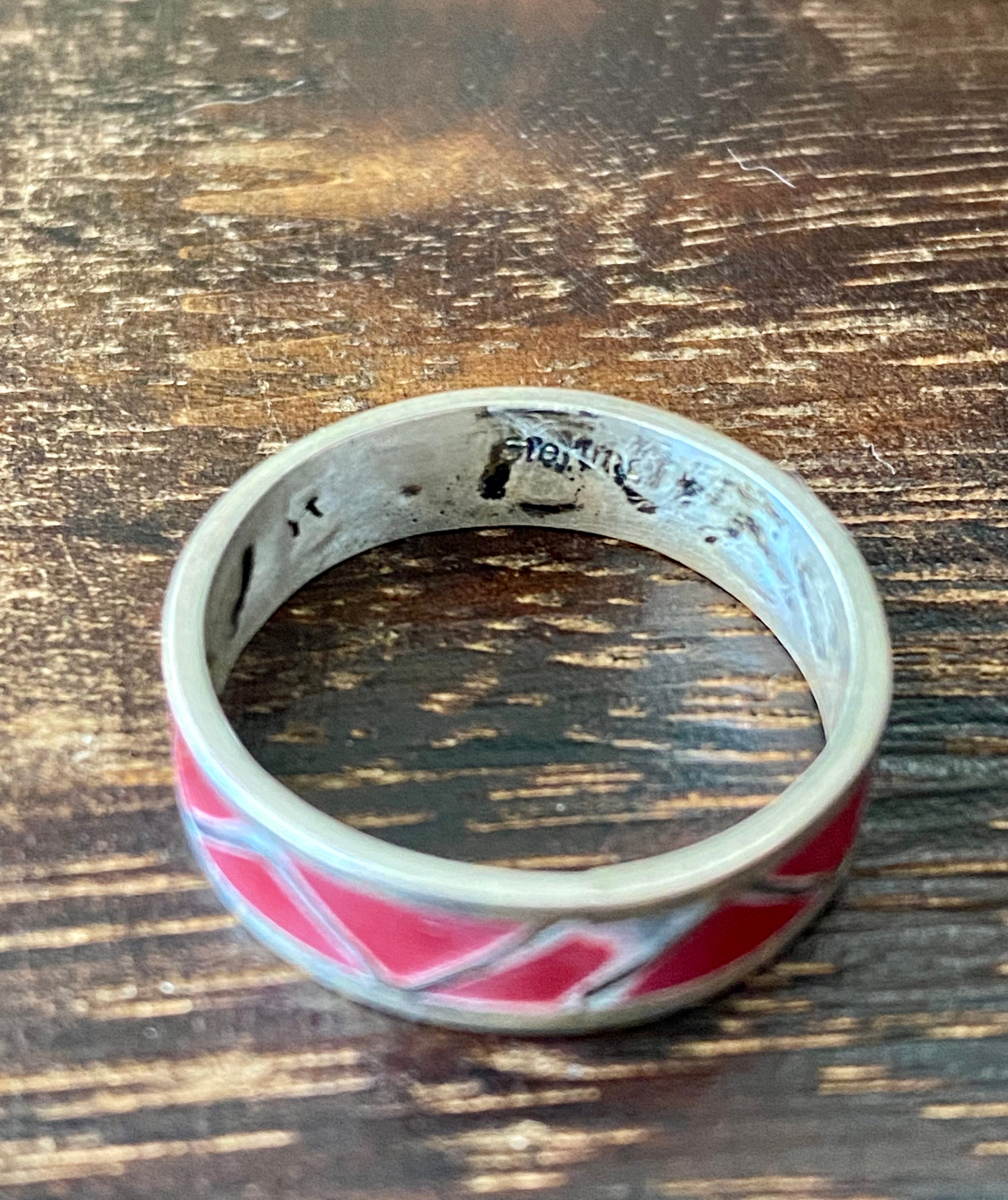 Roger Morgan Coral & Sterling Silver Inlay Band Ring Size 8.25