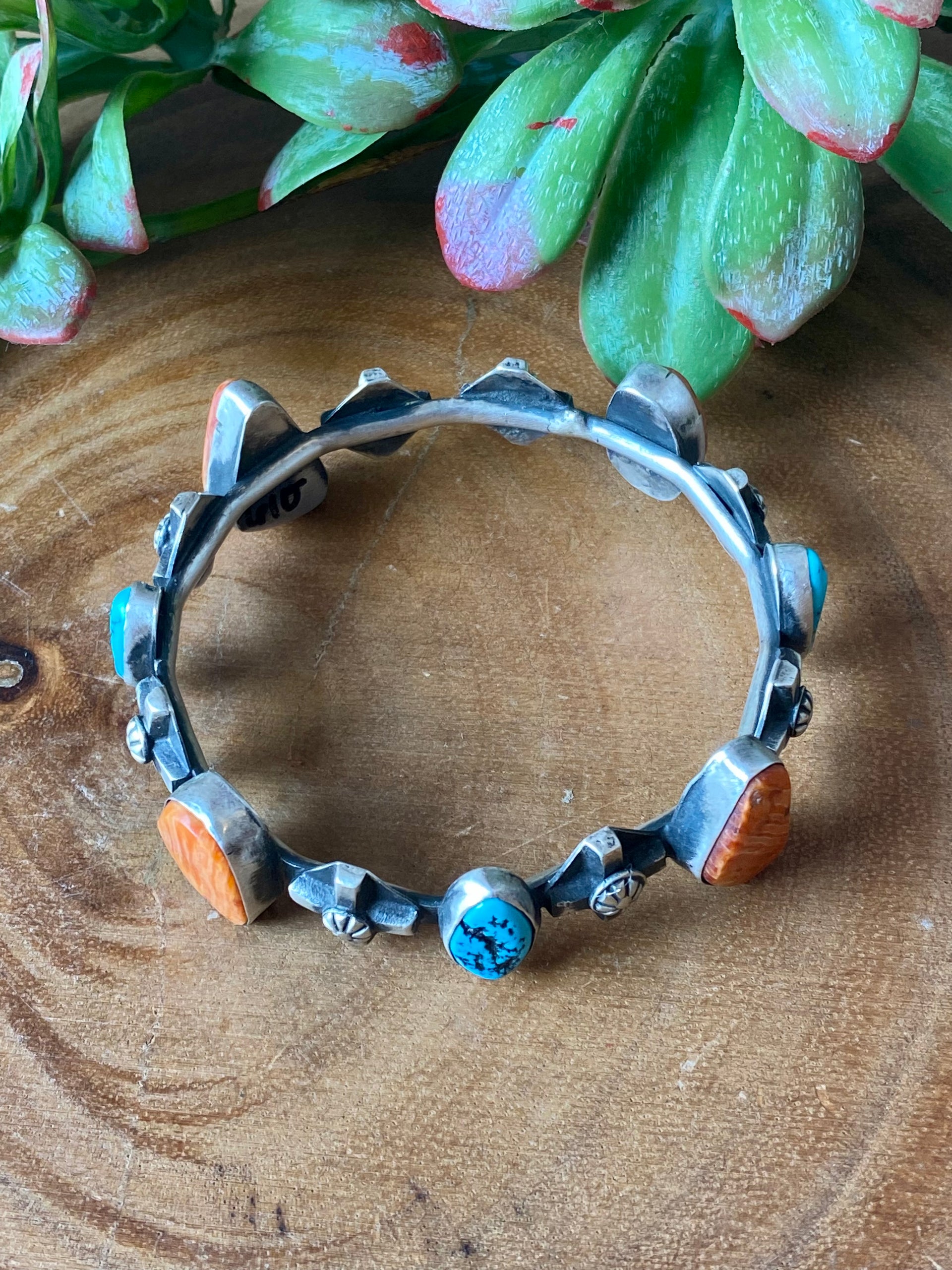 Chimney Butte Kingman Turquoise & Spiny Oyster Sterling Silver Bangle Bracelet