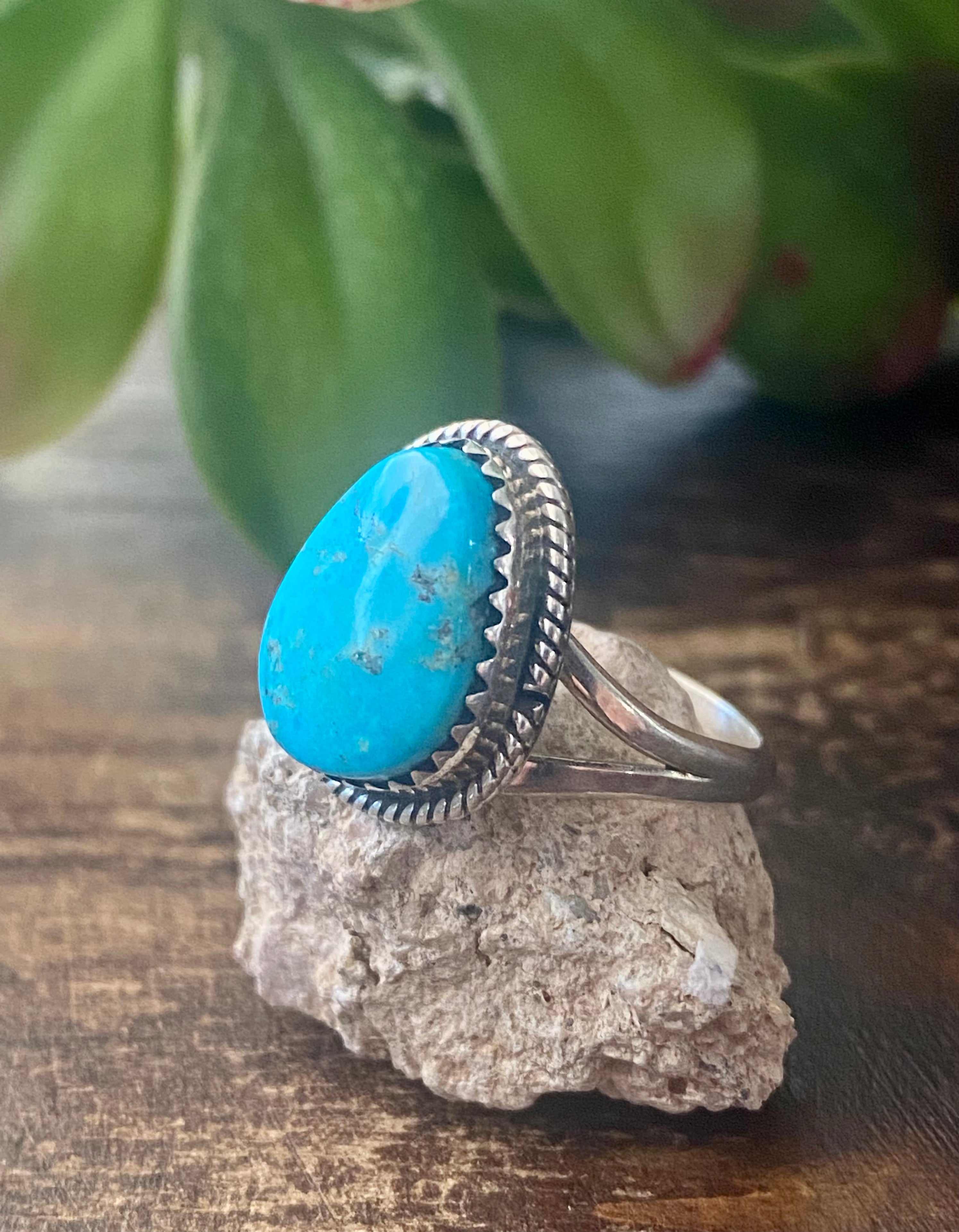 Navajo Made Kingman Turquoise & Sterling Silver Ring Size 5.75