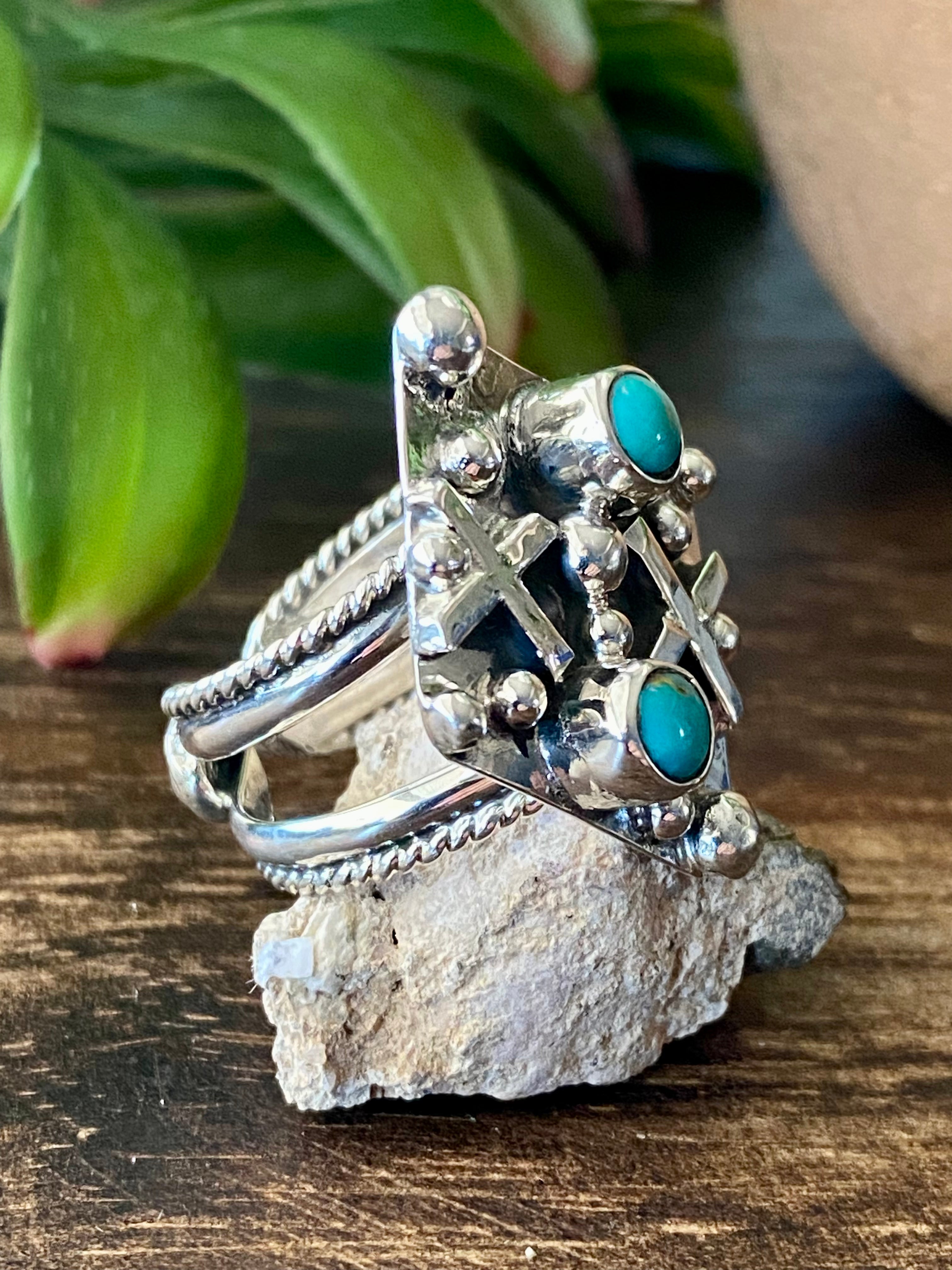 Navajo Made Kingman Turquoise & Sterling Silver Ring