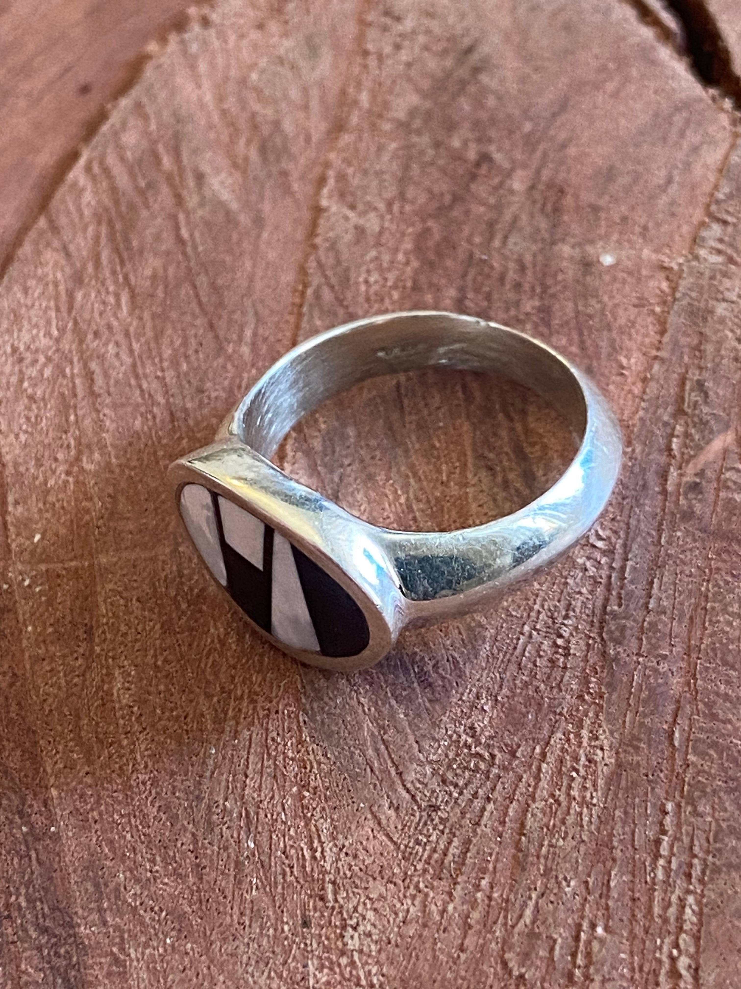 Navajo White Buffalo & Onyx Sterling Silver Inlay Ring Size 6.5