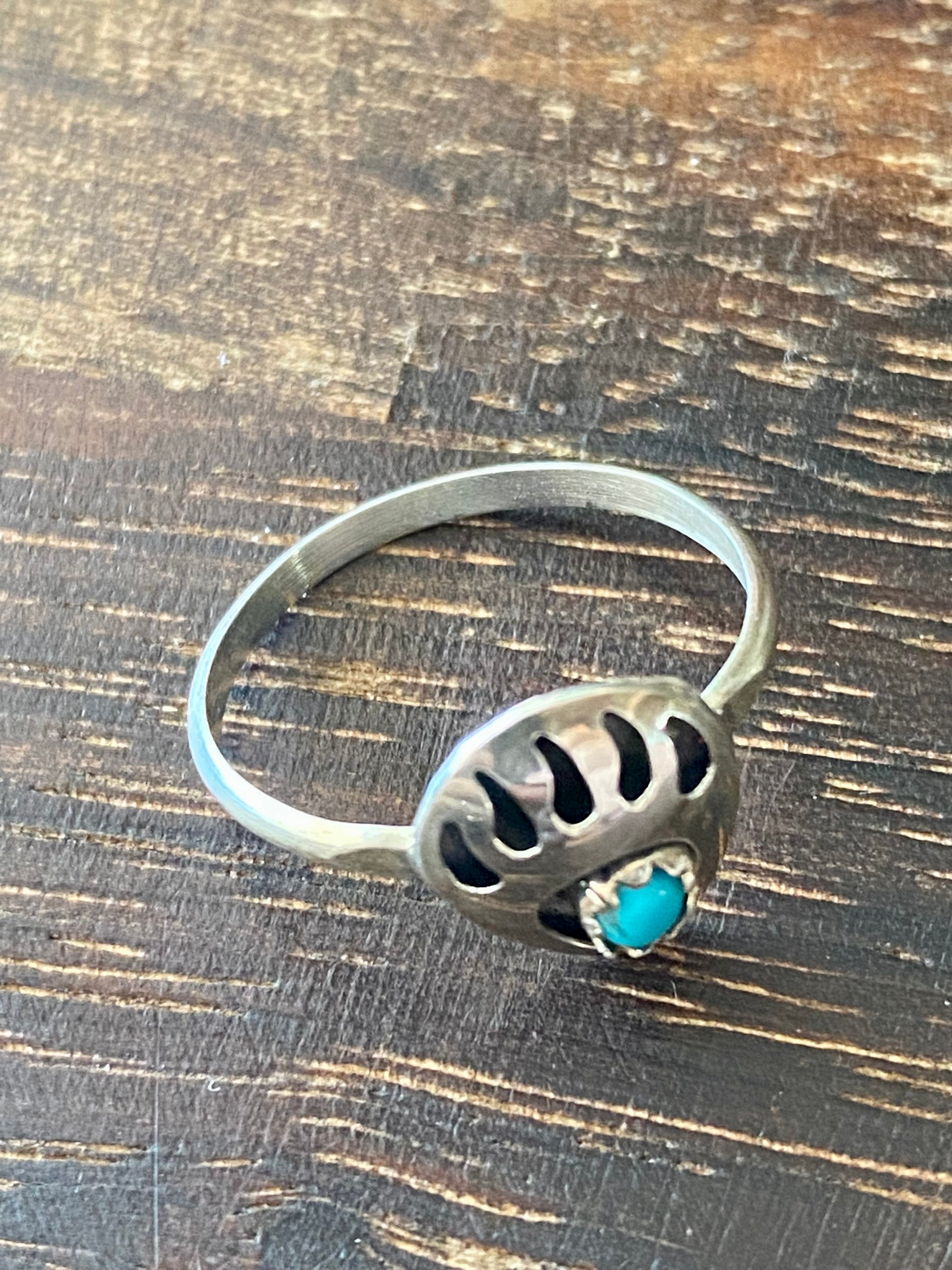 Navajo Made Sterling Silver Bear Claw Ring Size 6