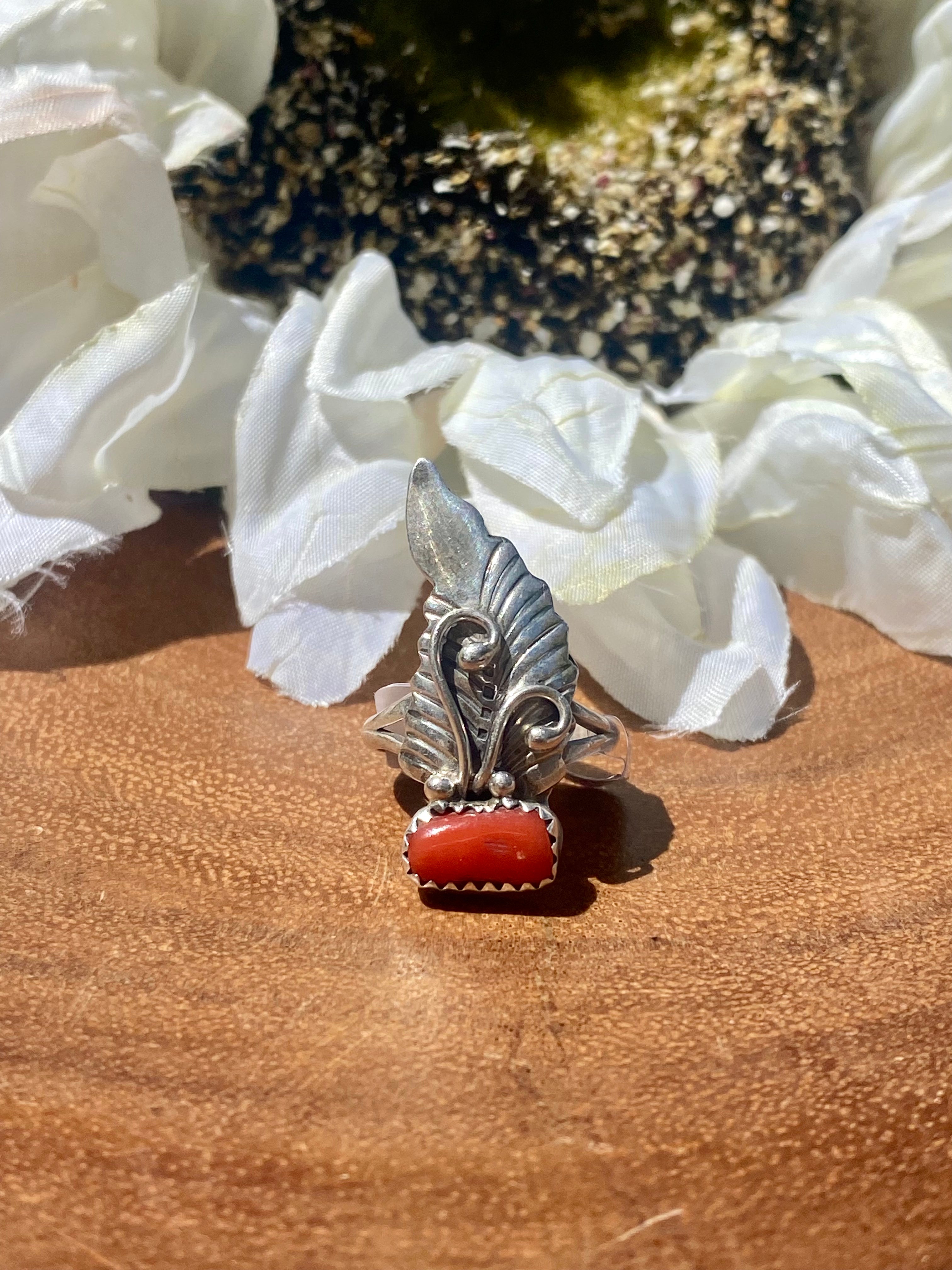 Carolynn Nez Coral & Sterling Silver Feather Ring Size 4.5