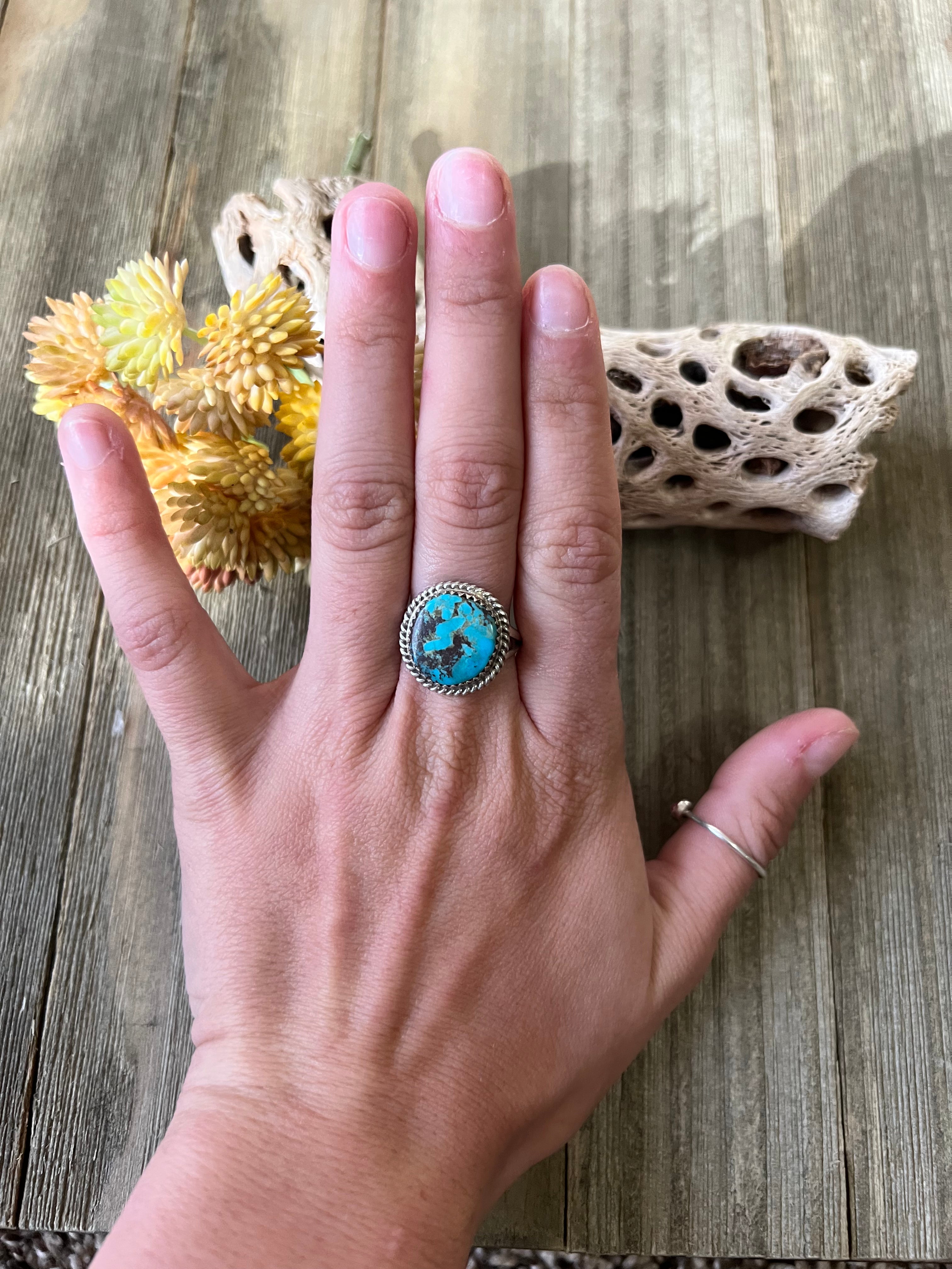 Navajo Made Kingman Turquoise & Sterling Silver Ring Size 8.25