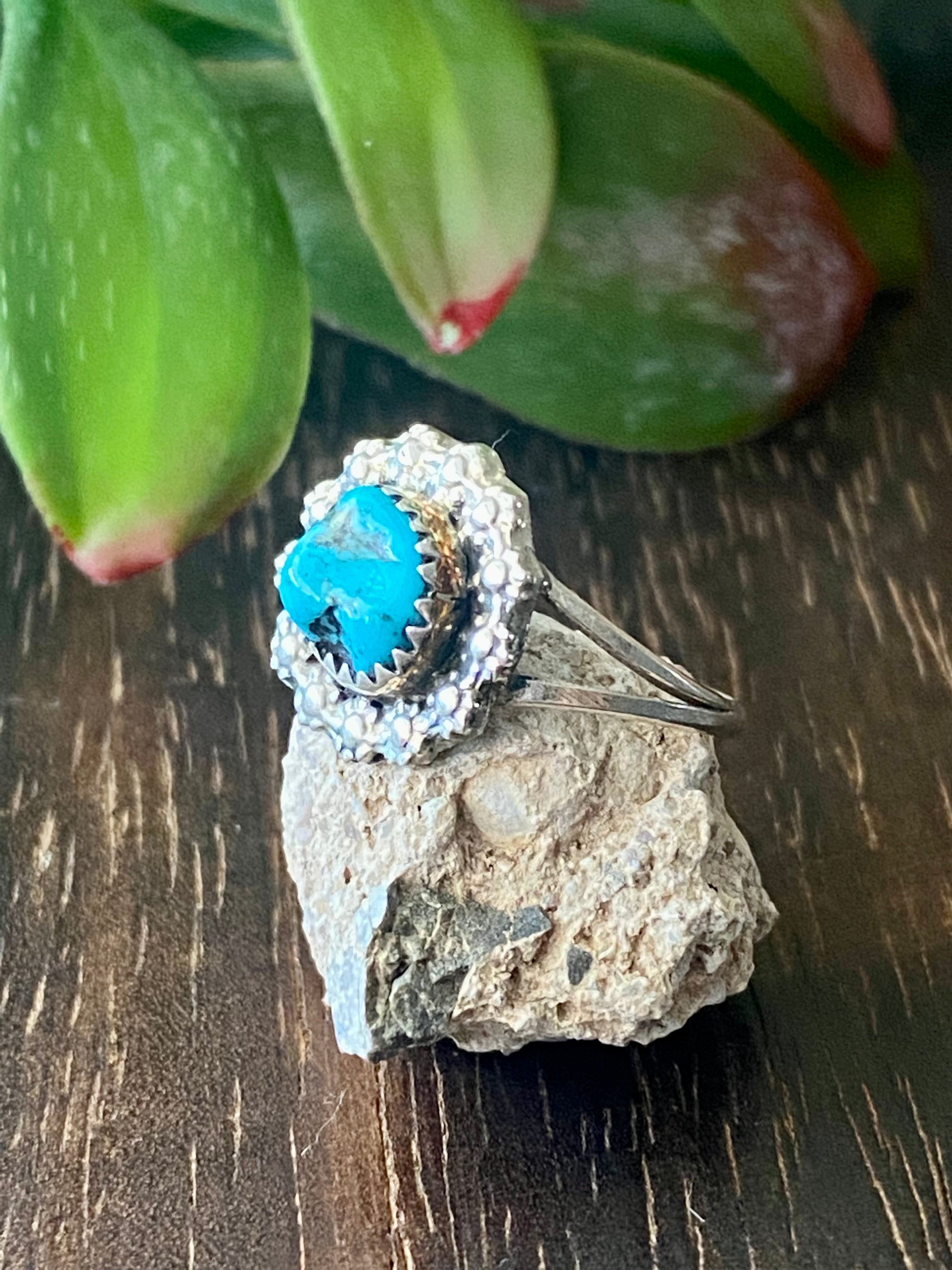 Navajo Made Kingman Turquoise & Sterling Silver Ring Size 5.25