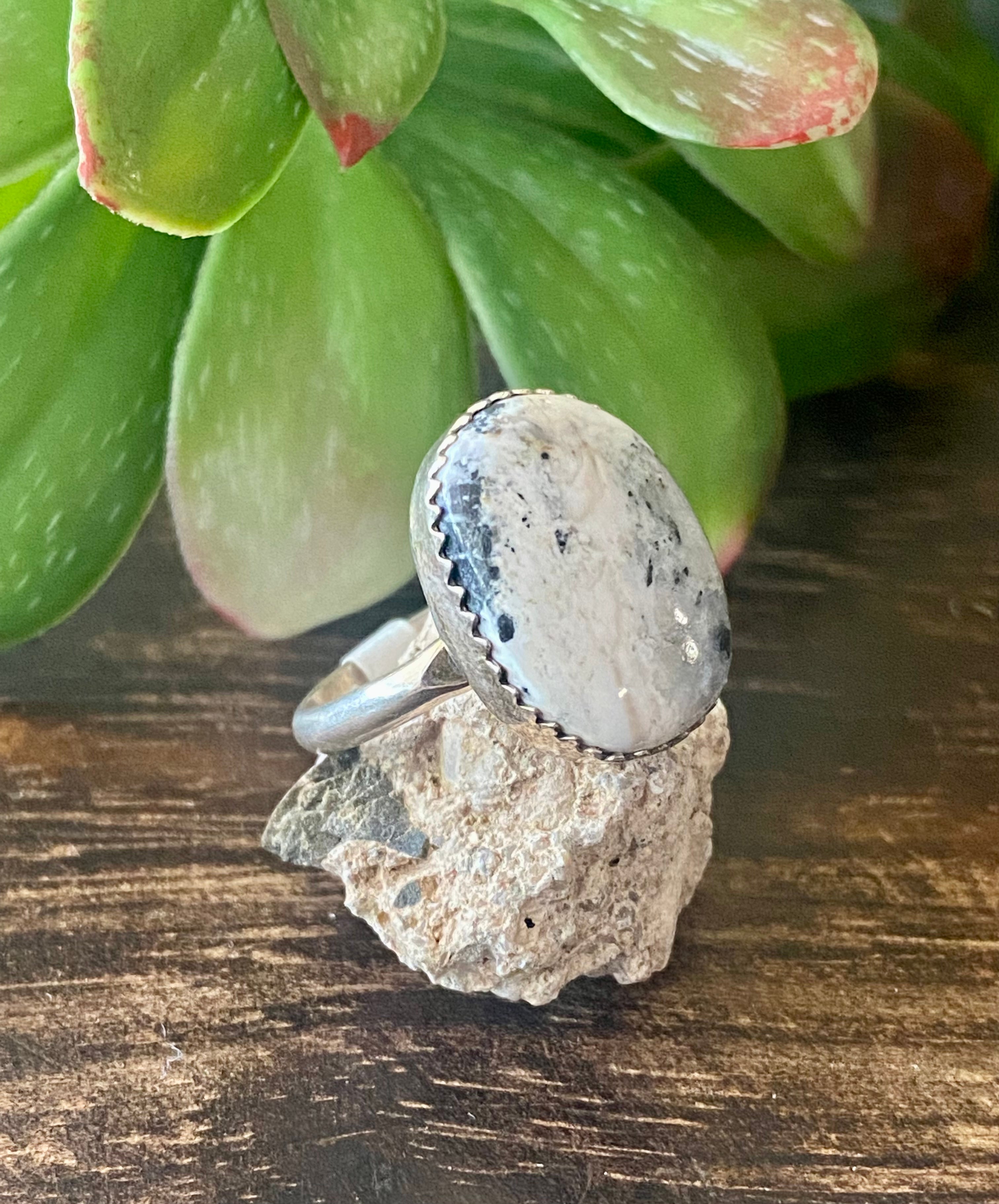 Navajo Made White Buffalo & Sterling Silver Ring Size 8.25