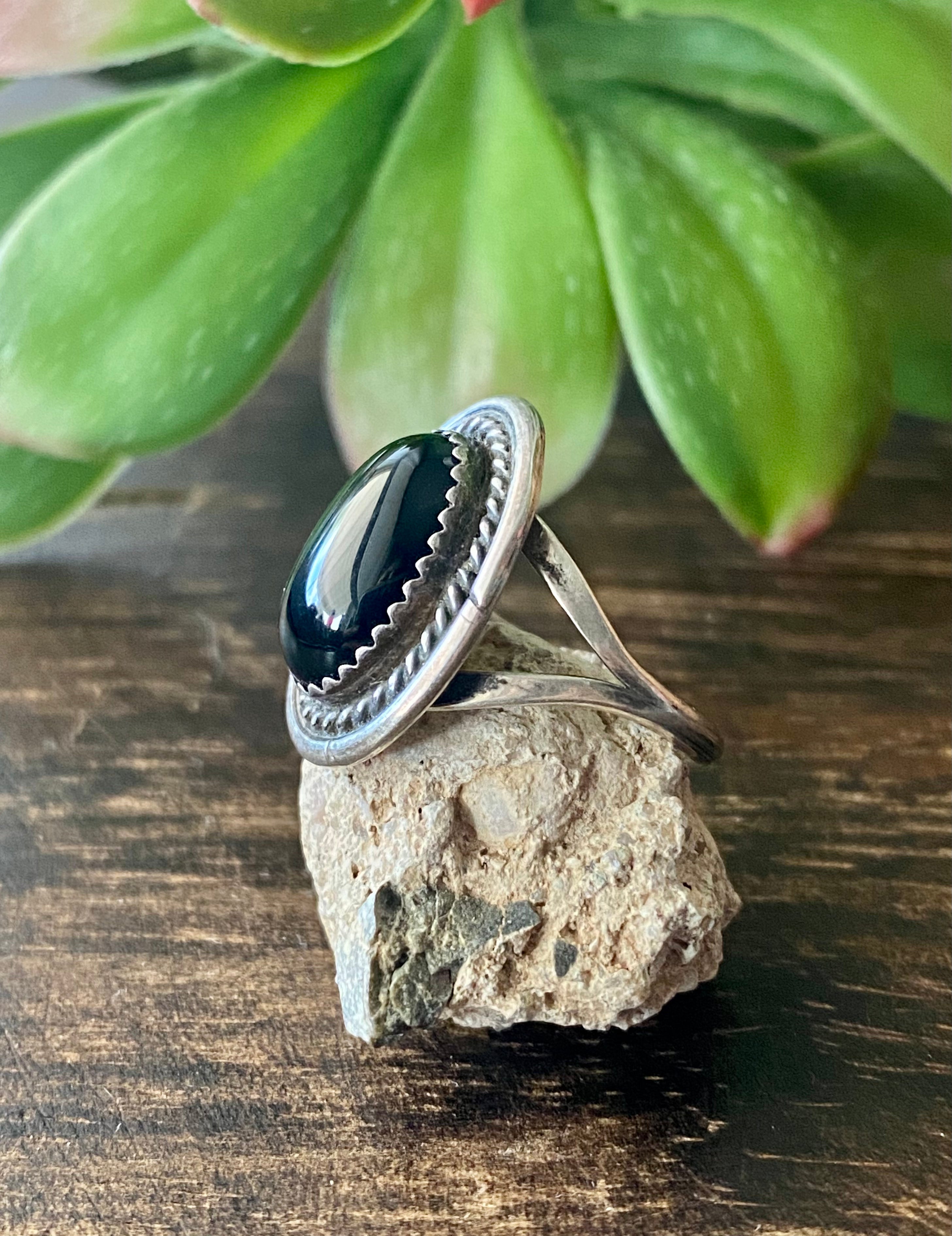 Navajo Made Onyx & Sterling Silver Ring Size 6