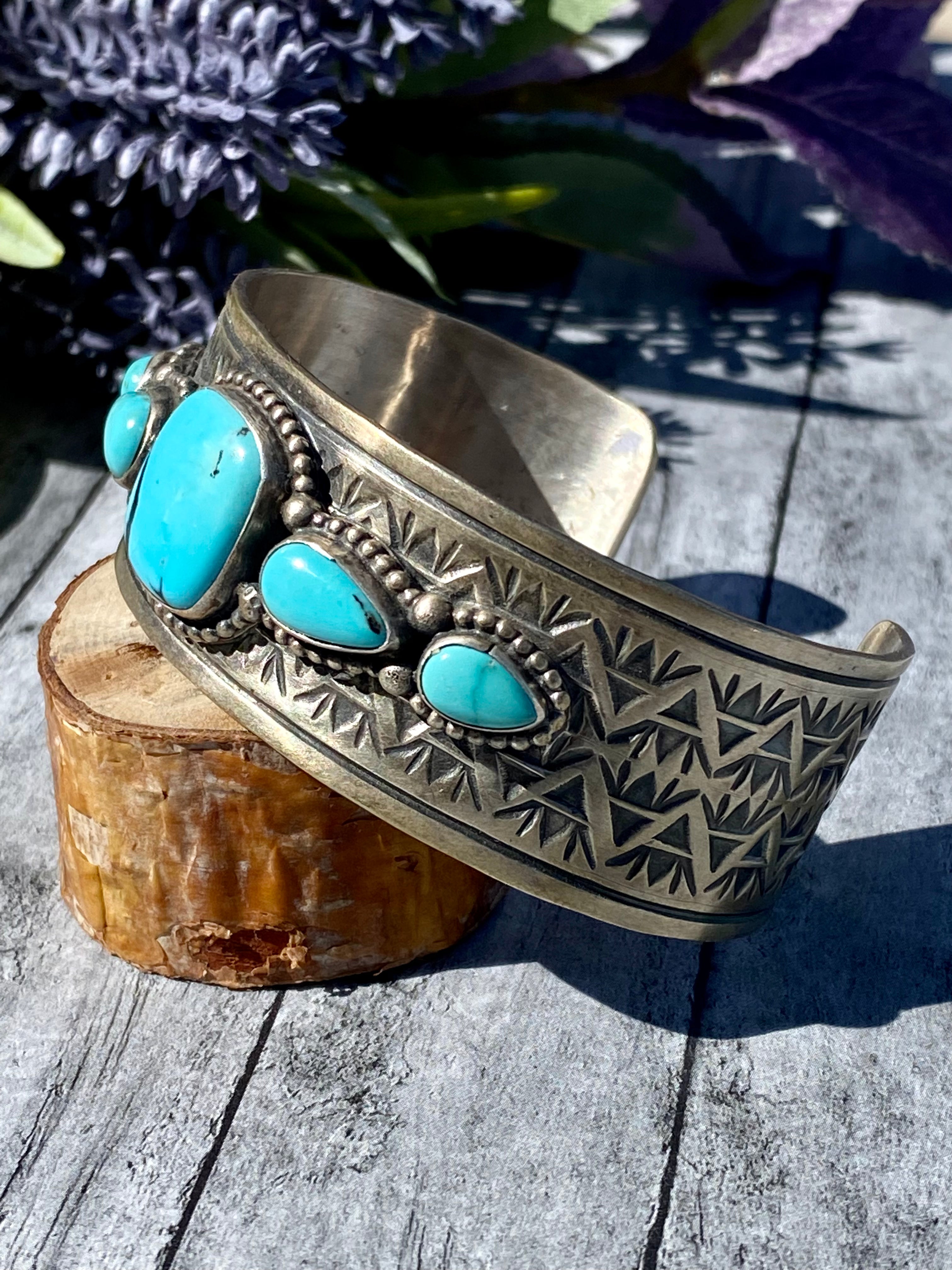 Vintage Navajo Made Kingman Turquoise & Sterling Silver Cuff Bracelet