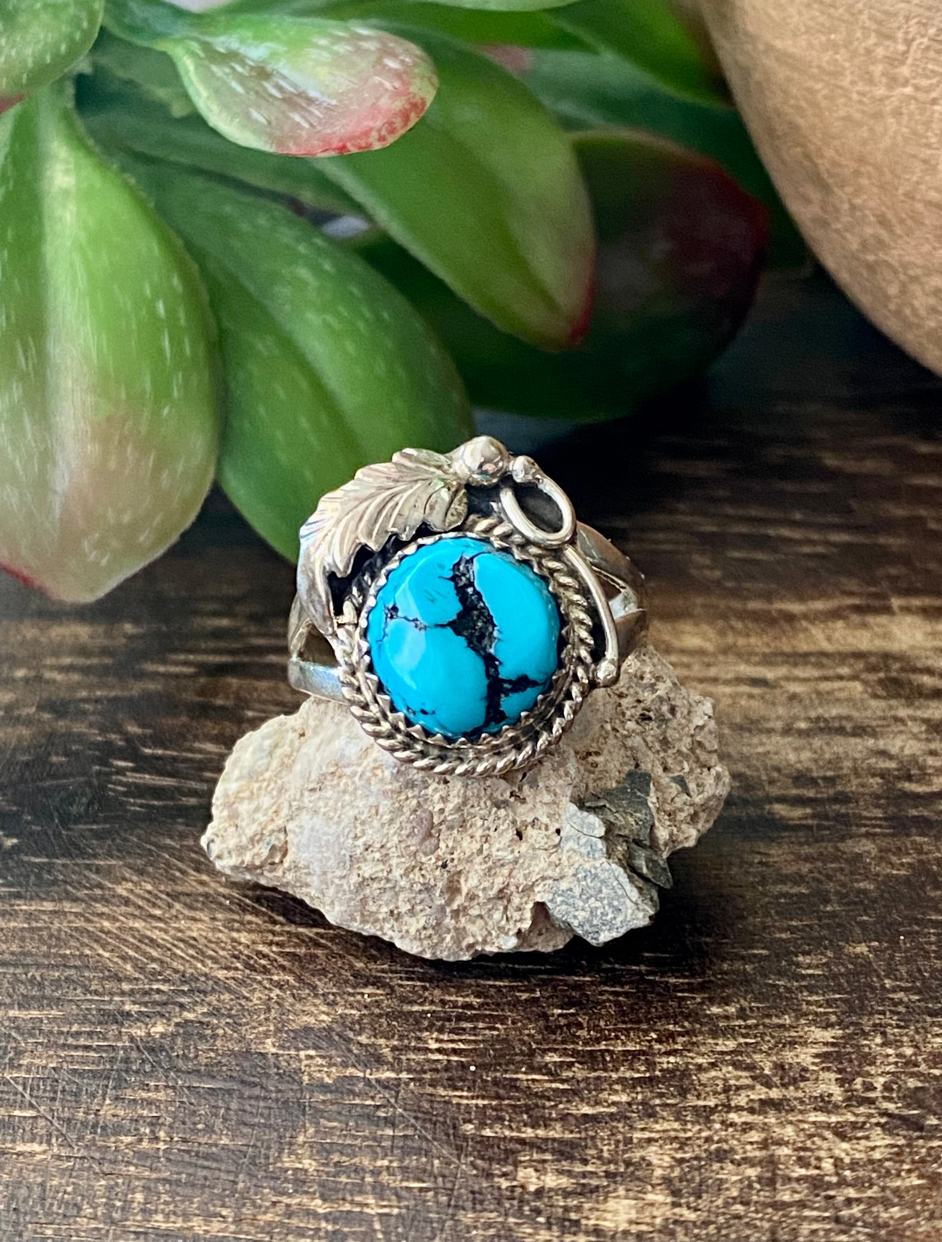 Navajo Made Kingman Turquoise & Sterling Silver Feather Ring Size 7.75