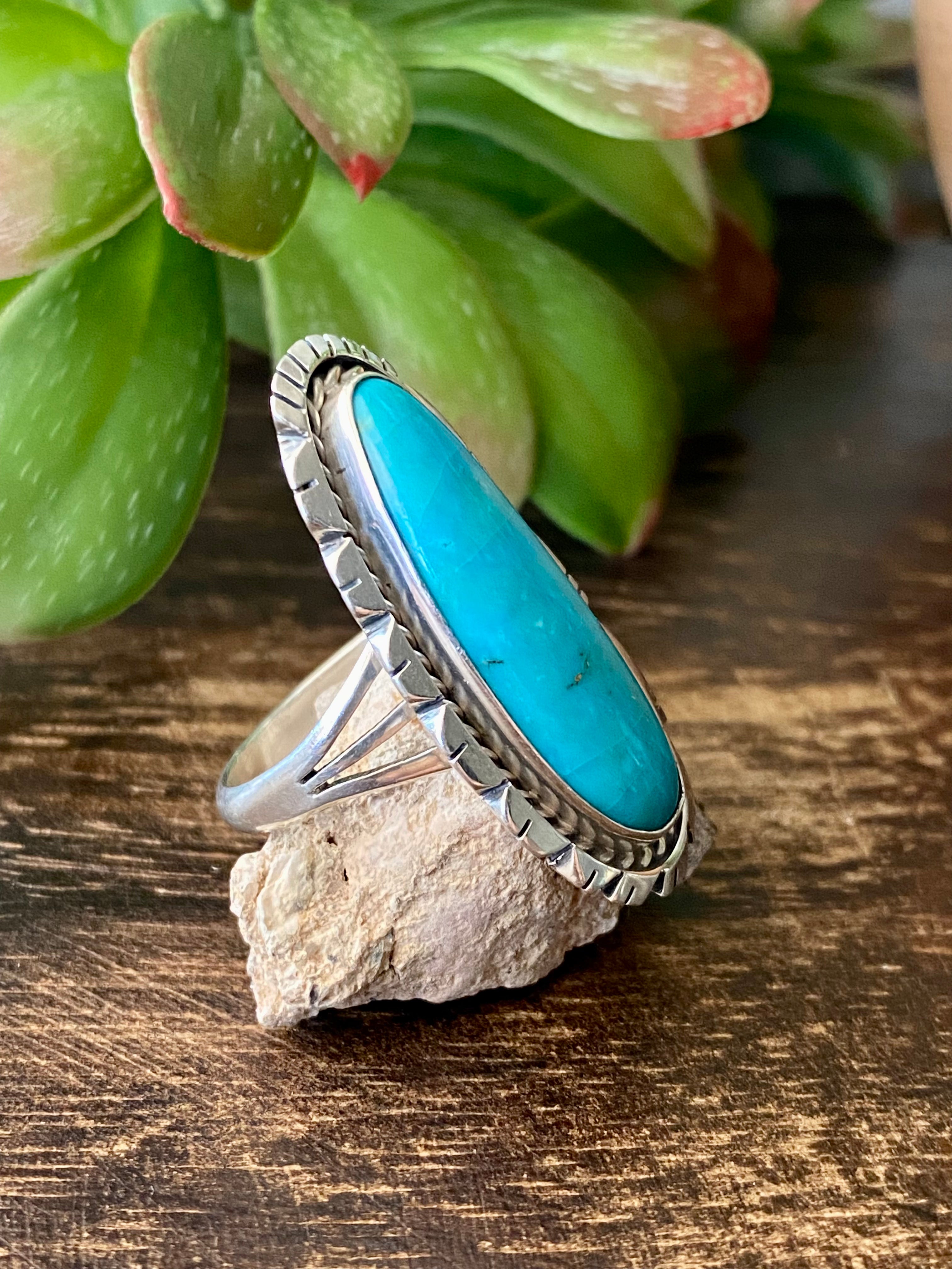 Navajo Made Kingman Turquoise & Sterling Silver Ring Size 7.75