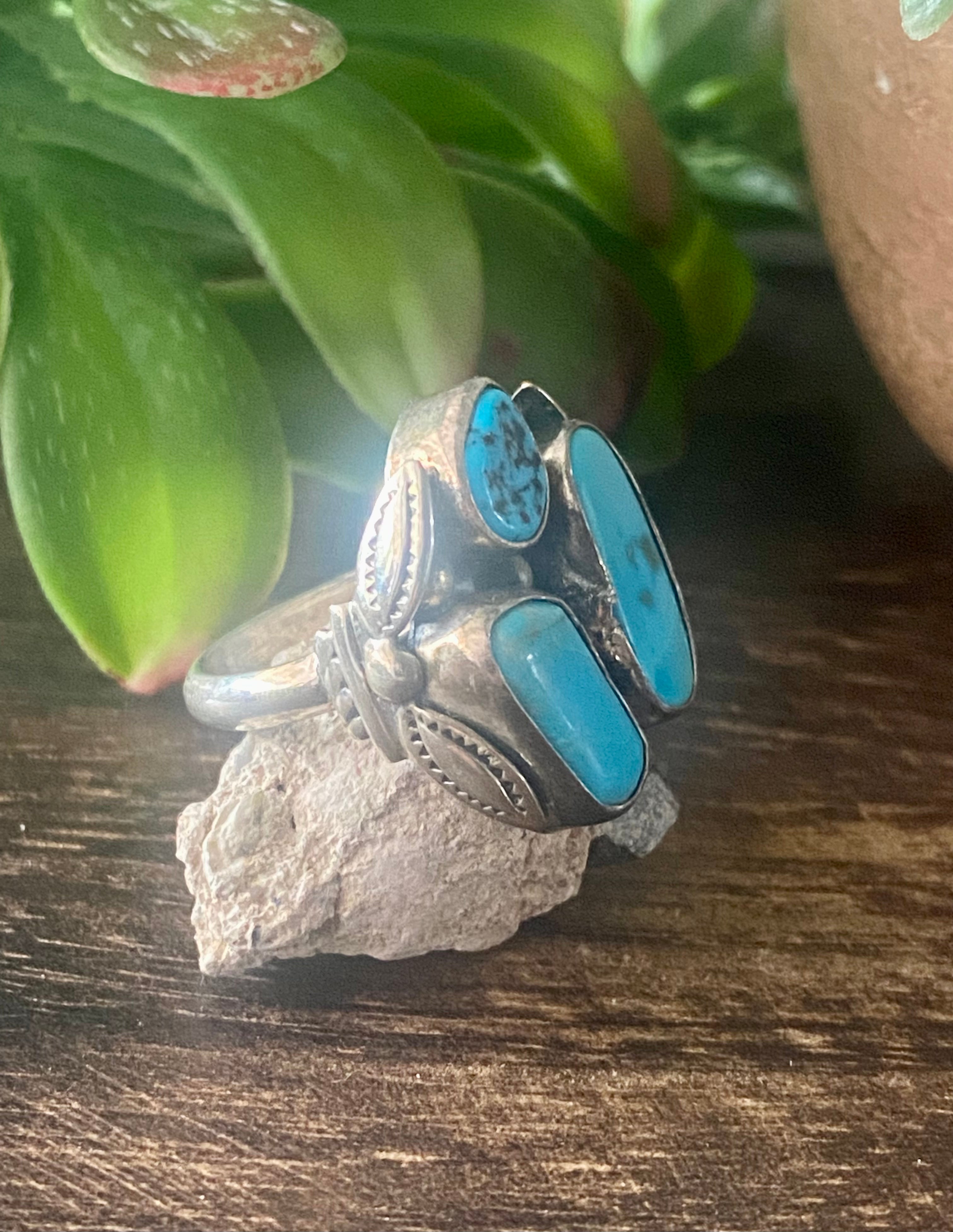 Navajo Made Kingman Turquoise & Sterling Silver Ring Size 6.5