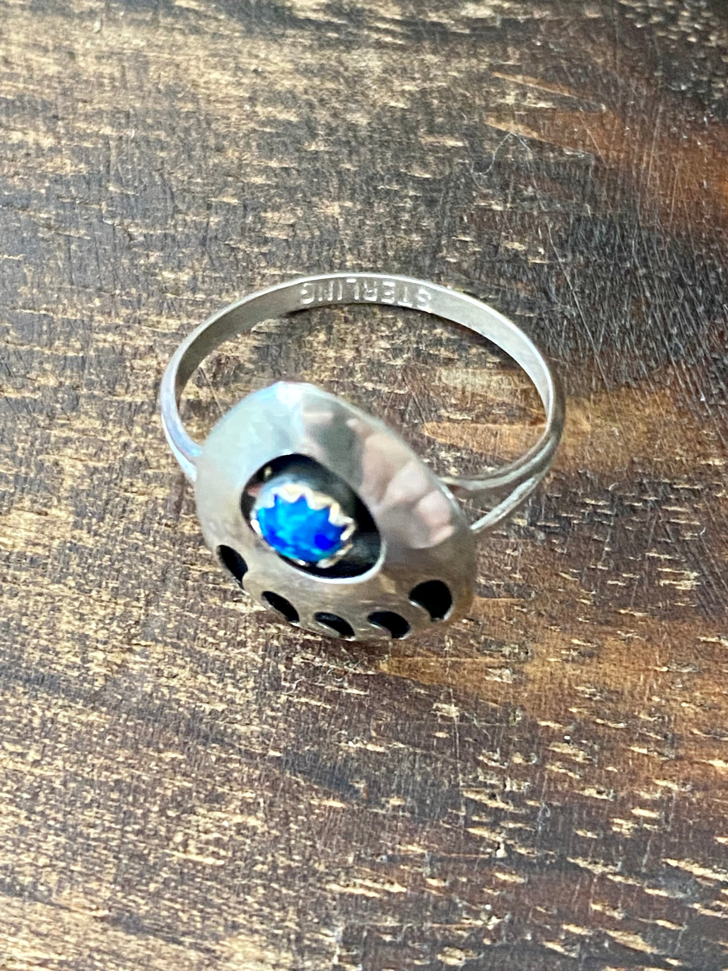 Navajo Made Blue Opal & Sterling Silver Bear Claw Ring Size 6.75