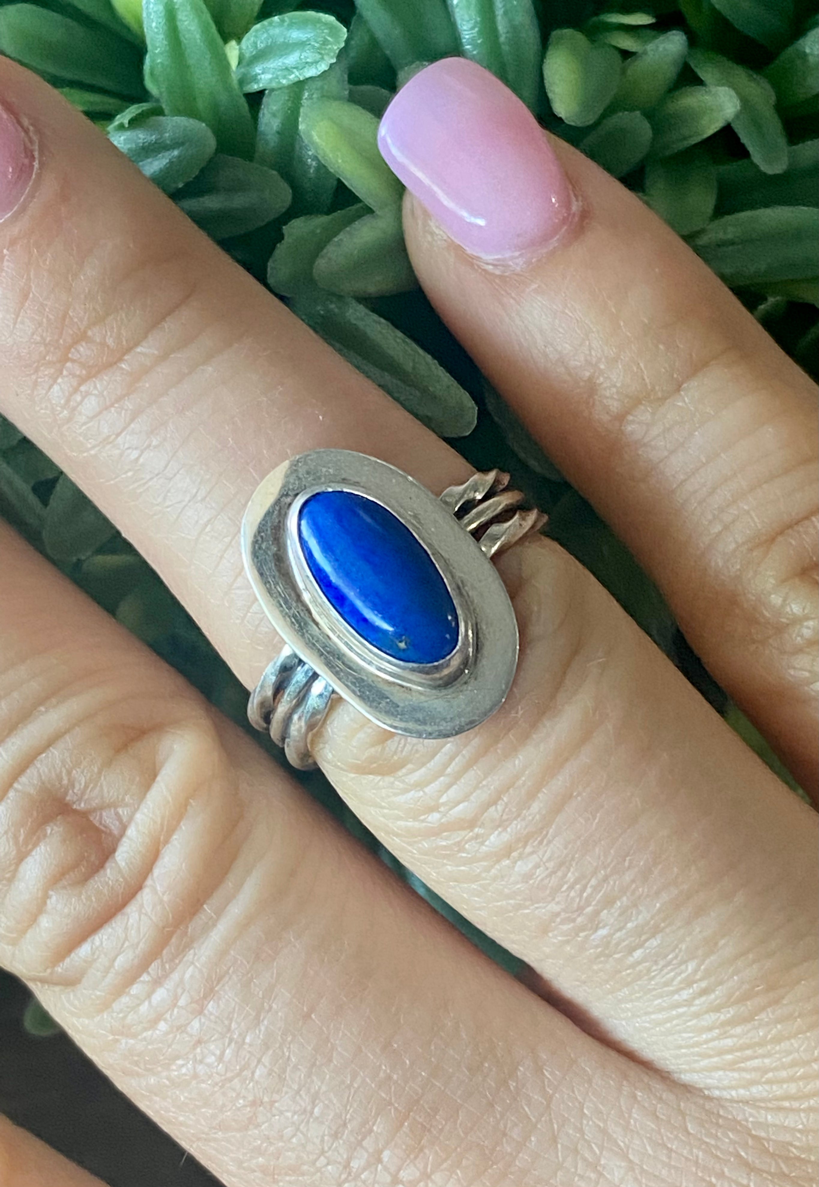 Navajo Made Lapis & Sterling Silver Ring Size 7.25