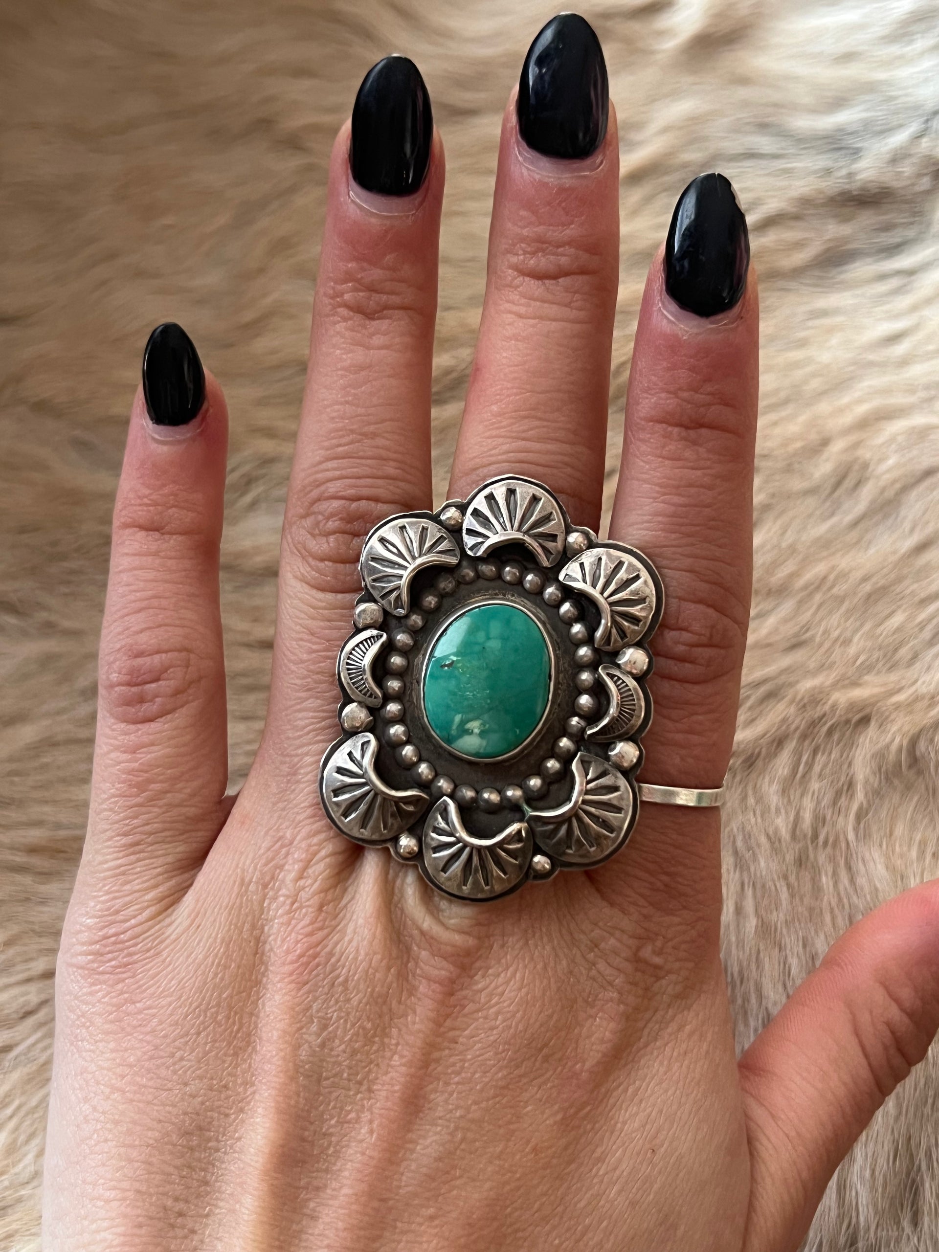 Navajo Made Kingman Turquoise & Sterling Silver Ring Size 8.5