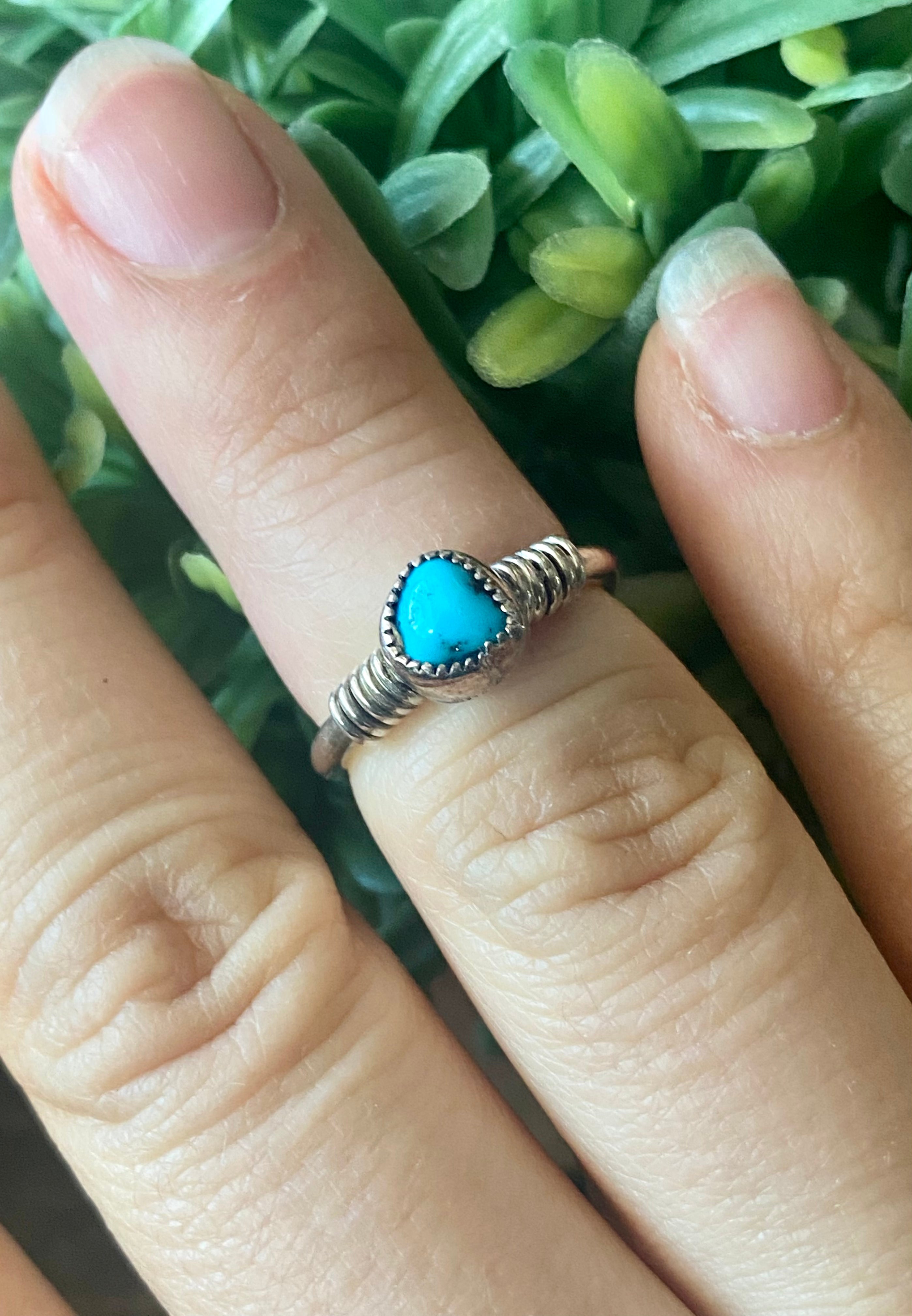 Navajo Made Kingman Turquoise & Sterling Silver Ring Size 3.75